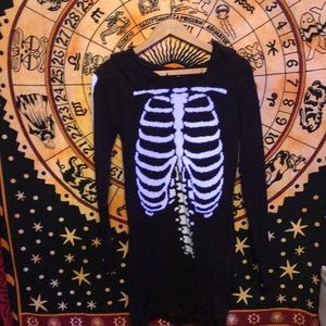 Knitted skeleton body con dress w/ hood